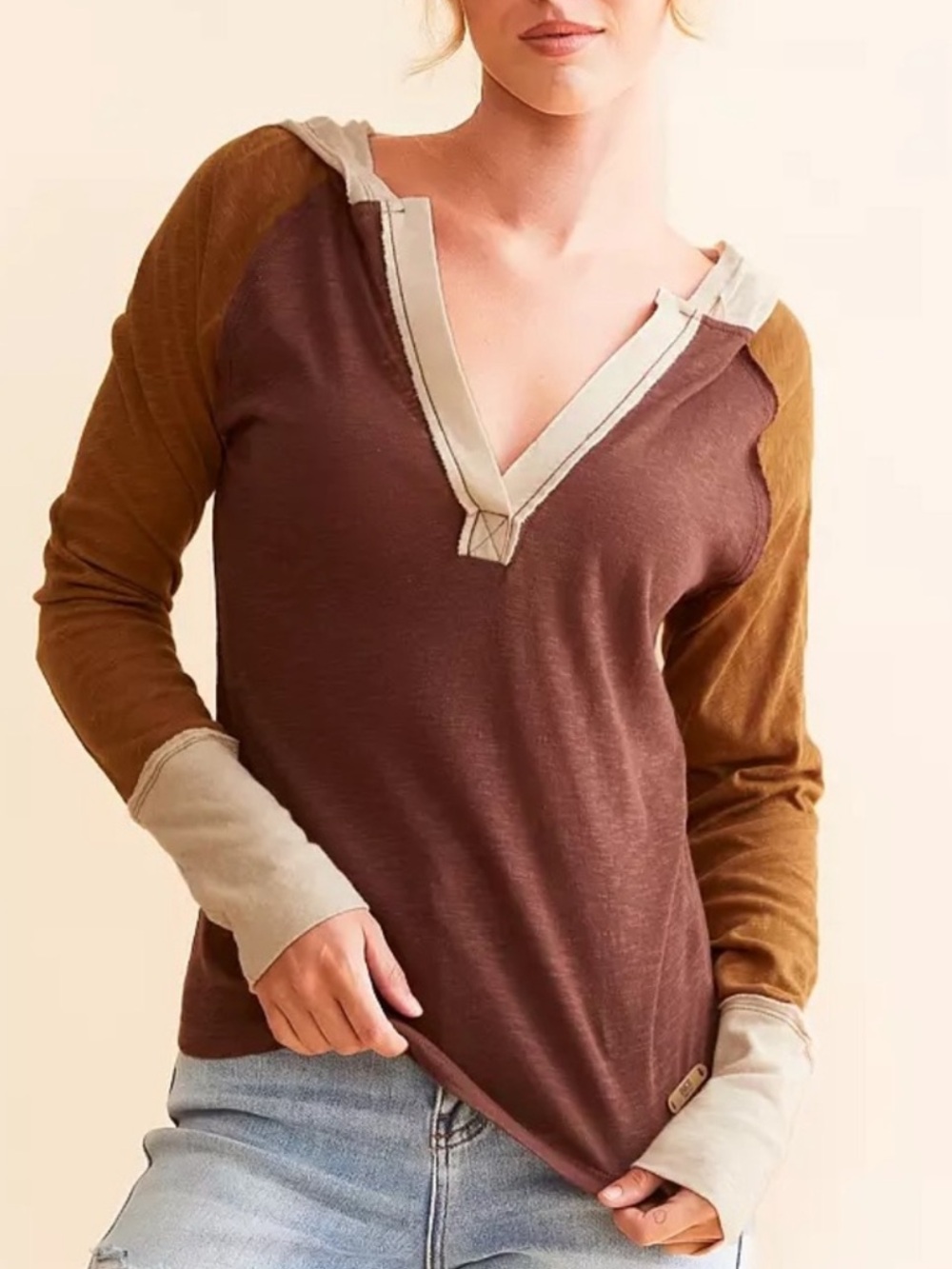 BKE Brown, Tan & Cream V‑Neck, Hooded, Colour Block, Long Sleeve Top